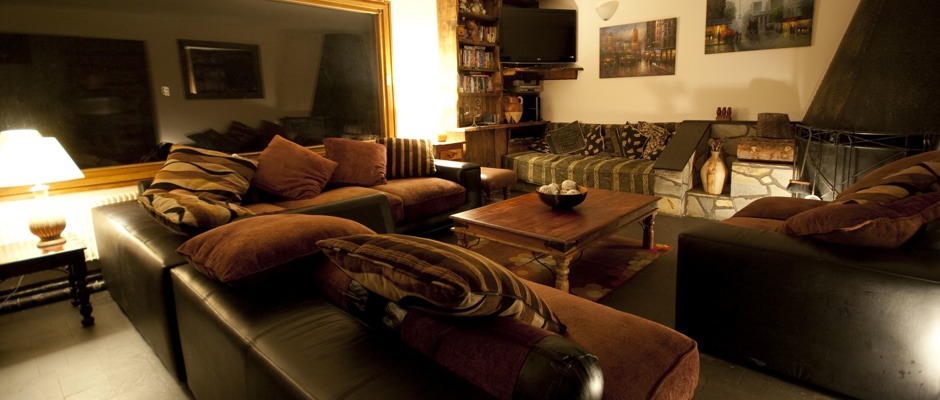 Spend the season working in high quality accommodation as a chalet host